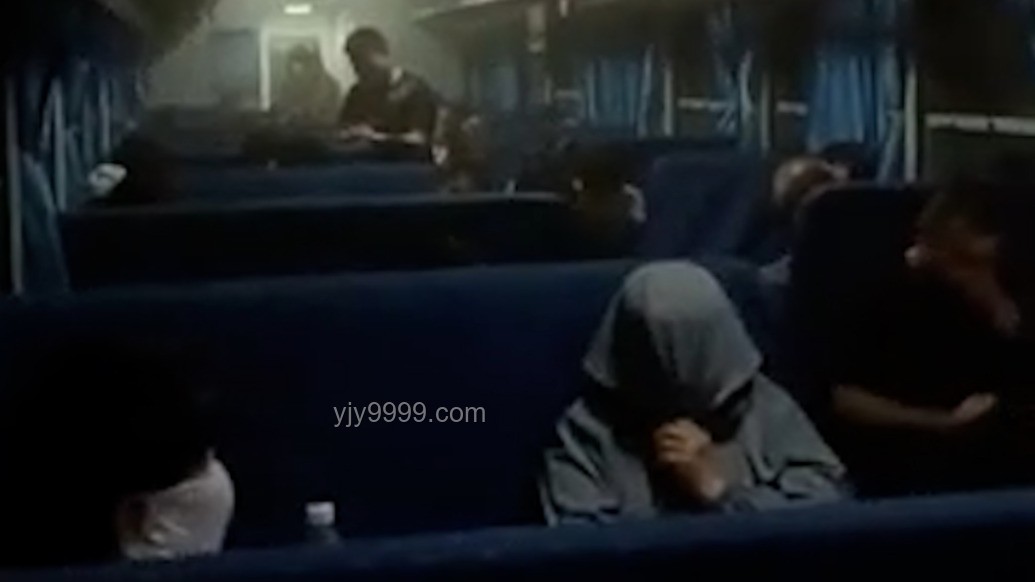 火车隧道煤灰侵扰：行业挑战与治理策略